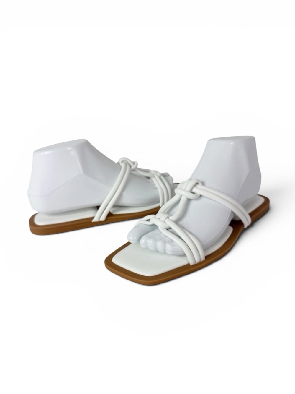 Azalea Wang Women's 7 Stetson White Slip On Square Toe Knot Sandals New 0179